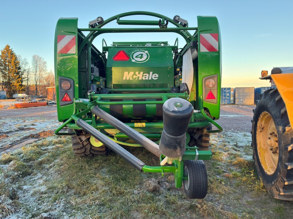 Mchale Fusion 4 - Rotoempacadora, Encintadora de pacas: foto 5 Mchale Fusion 4 - Rotoempacadora, Encintadora de pacas: foto 5