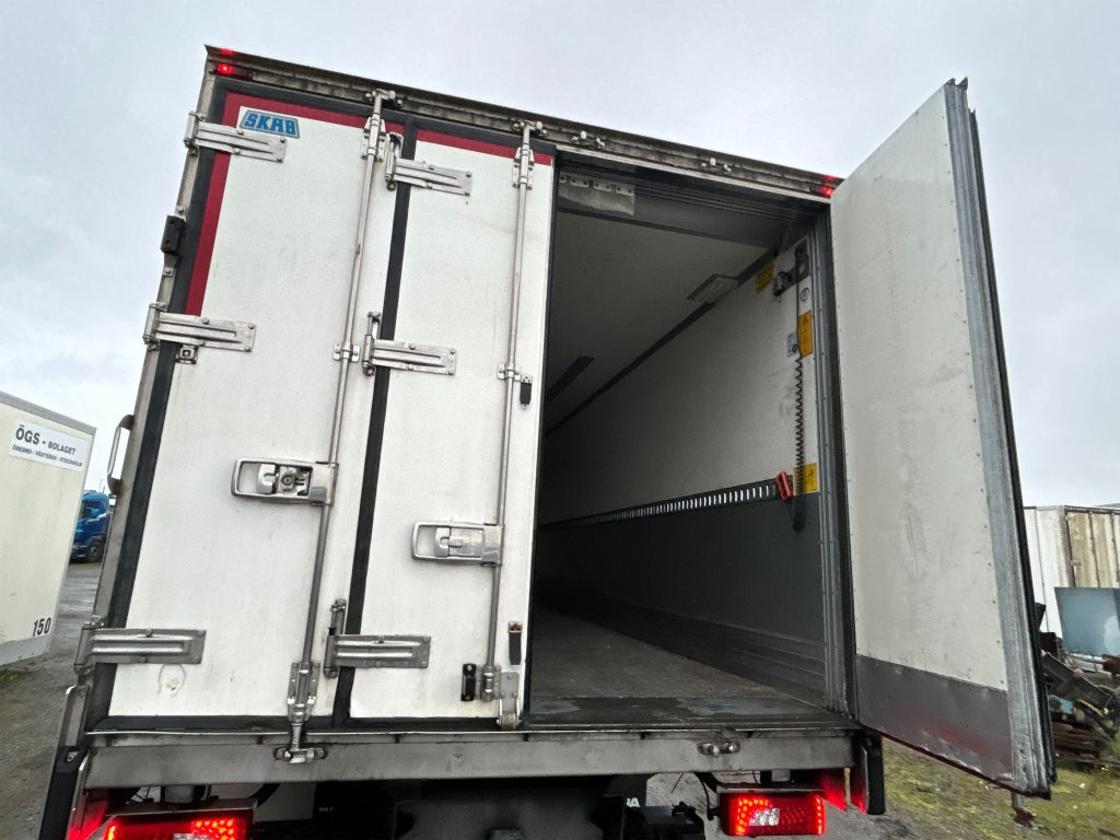 SCANIA R410LN8X4*4HNB - Camión frigorífico: foto 5 SCANIA R410LN8X4*4HNB - Camión frigorífico: foto 5