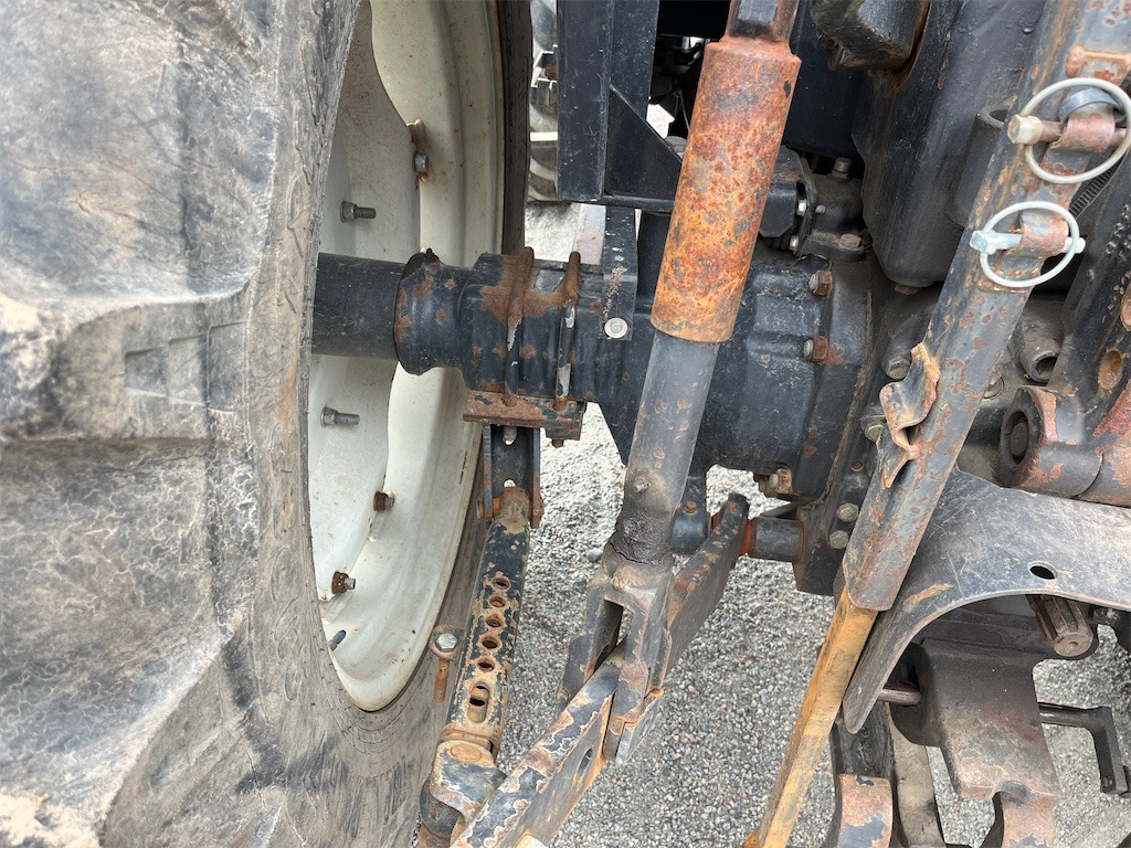 Tractor VALMET 665-4: foto 16
