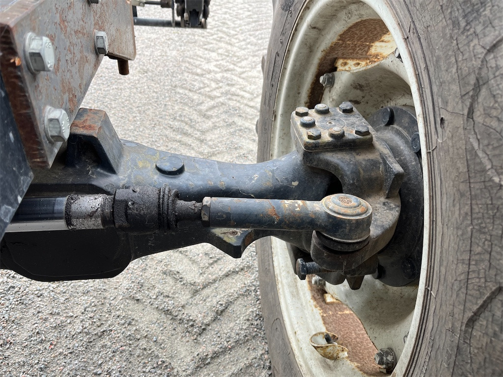 Tractor VALMET 665-4: foto 32
