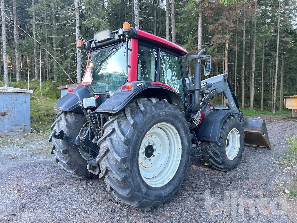 VALTRA N141 - Tractor: foto 3 VALTRA N141 - Tractor: foto 3