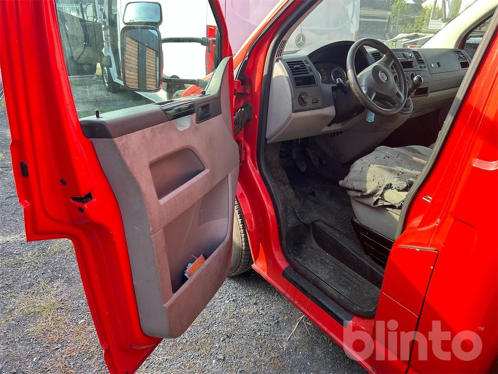 Furgoneta caja cerrada Volkswagen T5 2.0 TDI (2015): foto 46