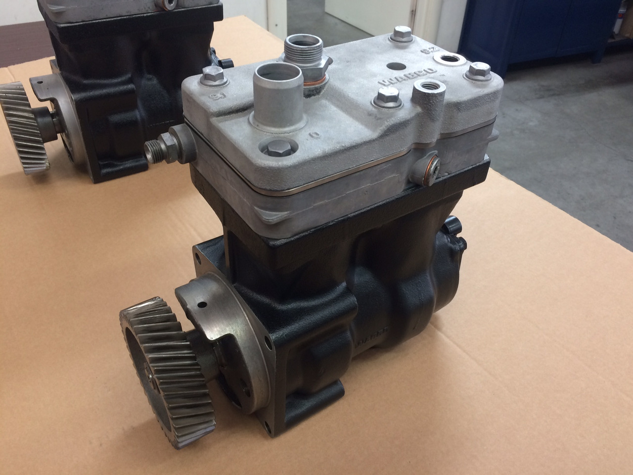 COMPRESSORE ARIA BICILINDRICO MOTORE MERCEDES OM906 - Compresor de aire: foto 5 COMPRESSORE ARIA BICILINDRICO MOTORE MERCEDES OM906 - Compresor de aire: foto 5