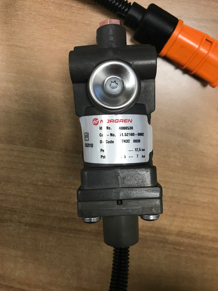 VALVOLA FRENO MOTORE - RIF. MAN 51521600002 - Válvula de freno para Camión: foto 3 VALVOLA FRENO MOTORE - RIF. MAN 51521600002 - Válvula de freno para Camión: foto 3