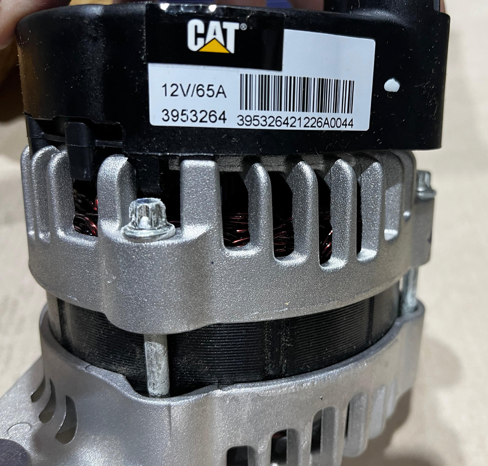 CATERPILLAR - Alternador para Maquinaria de construcción: foto 4 CATERPILLAR - Alternador para Maquinaria de construcción: foto 4