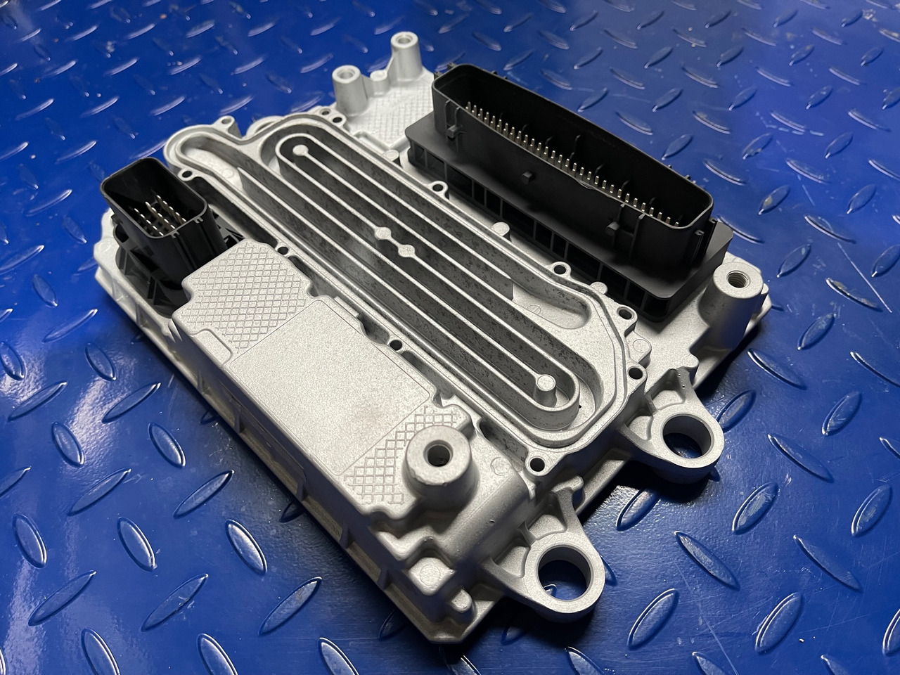 MERCEDES ACTROS MP4 Atego Antos MCM A0014465235 Reconditioned - Unidad de control para Camión: foto 2 MERCEDES ACTROS MP4 Atego Antos MCM A0014465235 Reconditioned - Unidad de control para Camión: foto 2