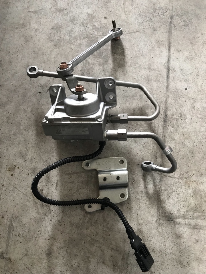 Mercedes Actros EGR Actuator A4701500494 Euro 6 - Sistema de escape para Camión: foto 2 Mercedes Actros EGR Actuator A4701500494 Euro 6 - Sistema de escape para Camión: foto 2