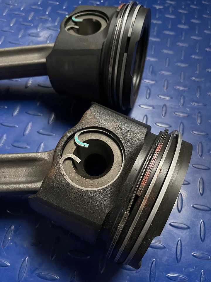 Mercedes Piston OM471 Actros Euro 6 - Pistones/ Anillos/ Bujes para Camión: foto 4 Mercedes Piston OM471 Actros Euro 6 - Pistones/ Anillos/ Bujes para Camión: foto 4