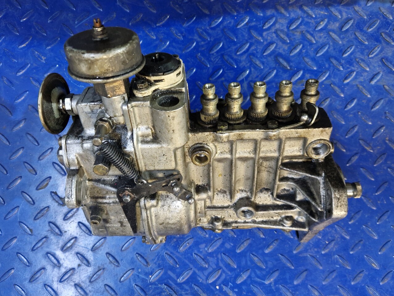 BOSCH INJECTION PUMP 0400075926 - Recambio para Otros maquinaria: foto 3 BOSCH INJECTION PUMP 0400075926 - Recambio para Otros maquinaria: foto 3
