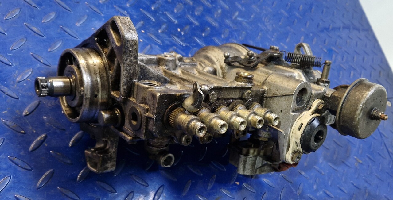 BOSCH INJECTION PUMP 0400075926 - Recambio para Otros maquinaria: foto 5 BOSCH INJECTION PUMP 0400075926 - Recambio para Otros maquinaria: foto 5