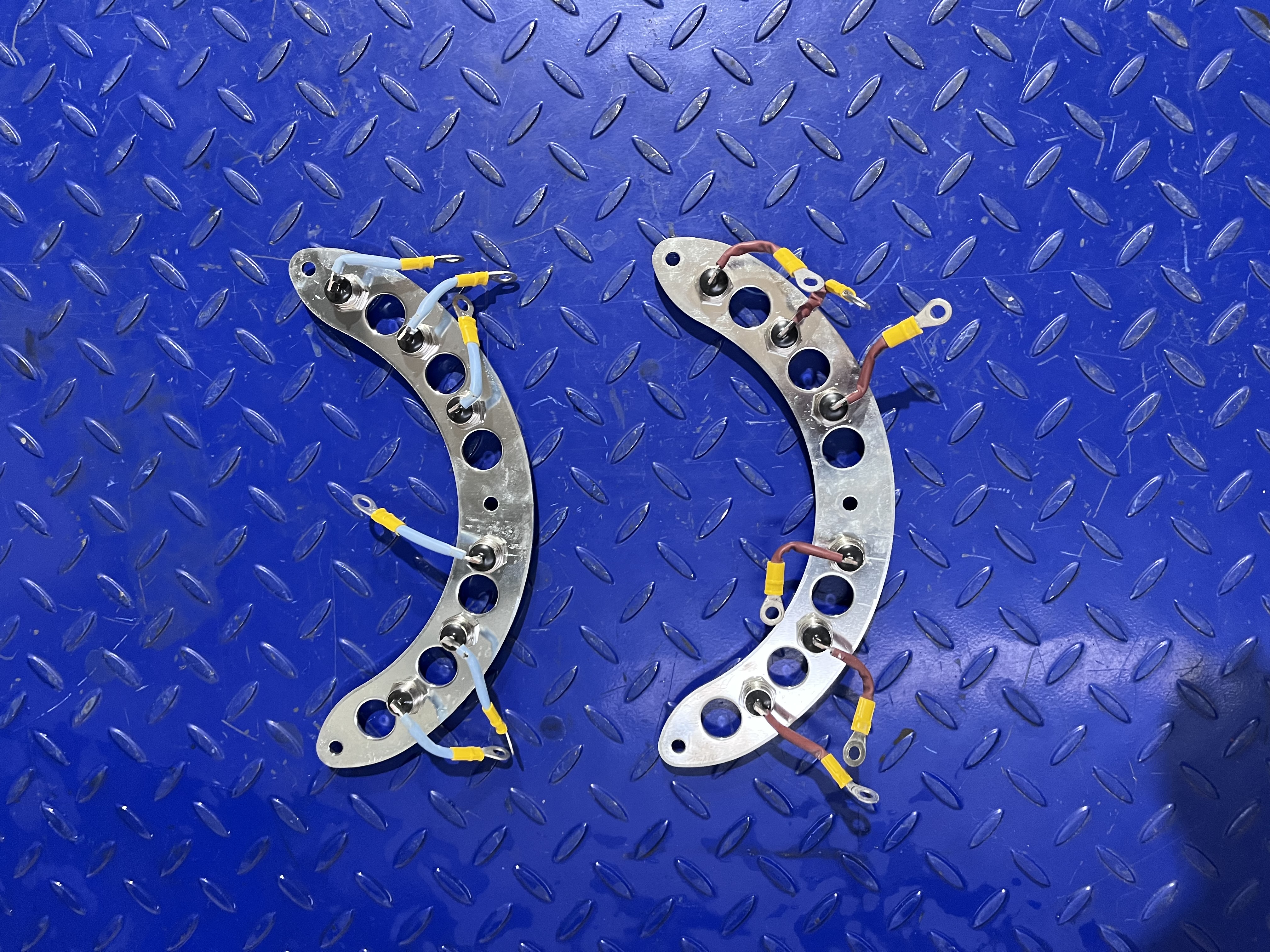 CATERPILLAR Support - Diode - Recambio: foto 1 CATERPILLAR Support - Diode - Recambio: foto 1