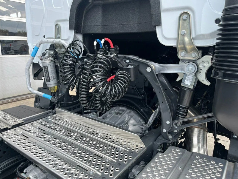 Cabeza tractora nuevo Mercedes-Benz Actros 3348 S 6x4 Tractor Head: foto 16