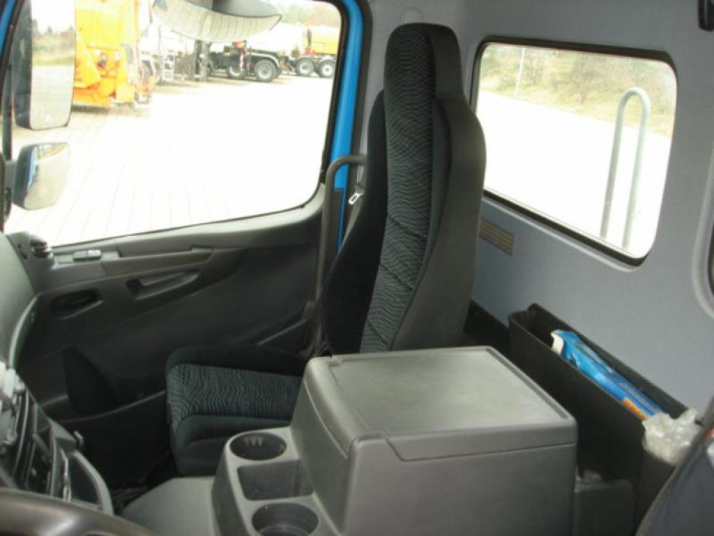 MERCEDES-BENZ Atego 1524 K Absetzkipper TOP +Funkfernbed. - Camión portacontenedor de cadenas: foto 5 MERCEDES-BENZ Atego 1524 K Absetzkipper TOP +Funkfernbed. - Camión portacontenedor de cadenas: foto 5