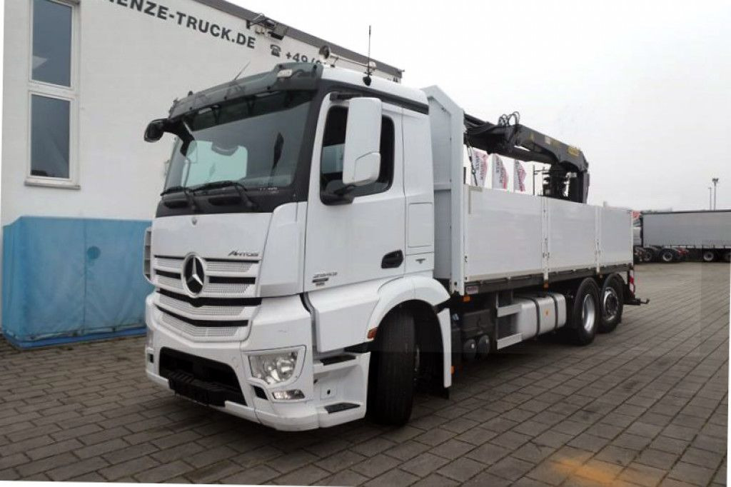 Mercedes-Benz Antos 2543 L/6x2 Pritsche Heckkran - Camión grúa: foto 2 Mercedes-Benz Antos 2543 L/6x2 Pritsche Heckkran - Camión grúa: foto 2