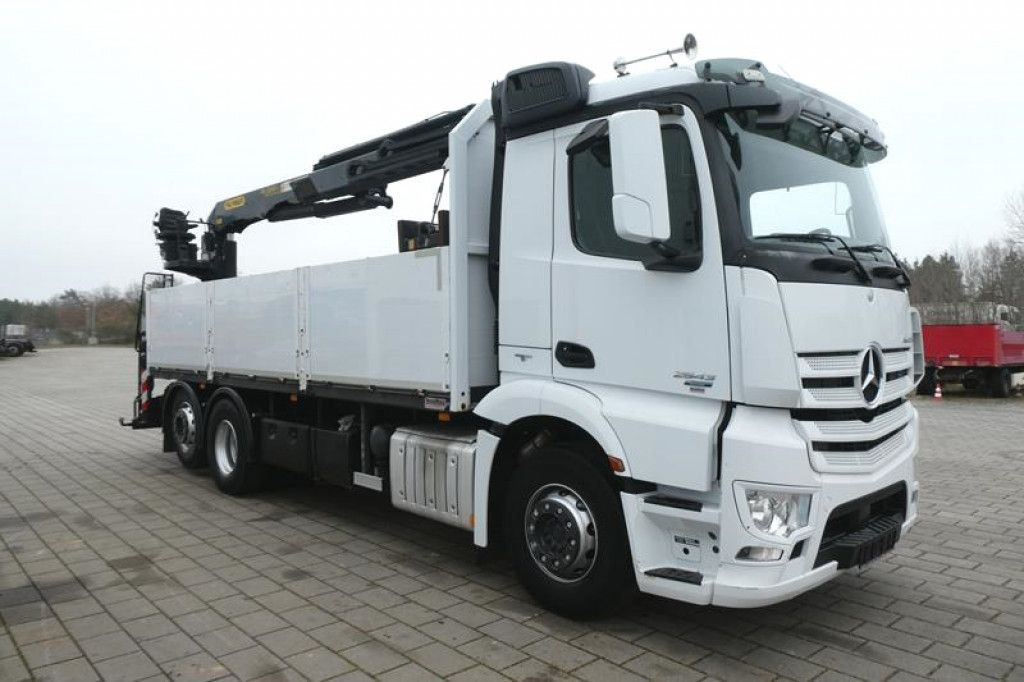 Mercedes-Benz Antos 2543 L/6x2 Pritsche Heckkran - Camión grúa: foto 3 Mercedes-Benz Antos 2543 L/6x2 Pritsche Heckkran - Camión grúa: foto 3