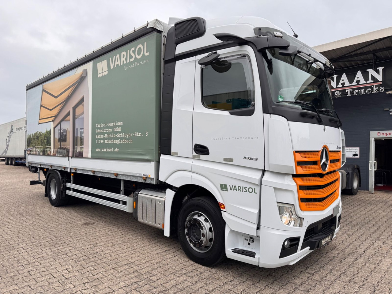 Mercedes-Benz 1833 Actros 5 StreamSPace LBW - Camión lona: foto 1 Mercedes-Benz 1833 Actros 5 StreamSPace LBW - Camión lona: foto 1