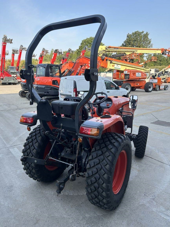 Tractor municipal Kubota L1-382 (5278): foto 6