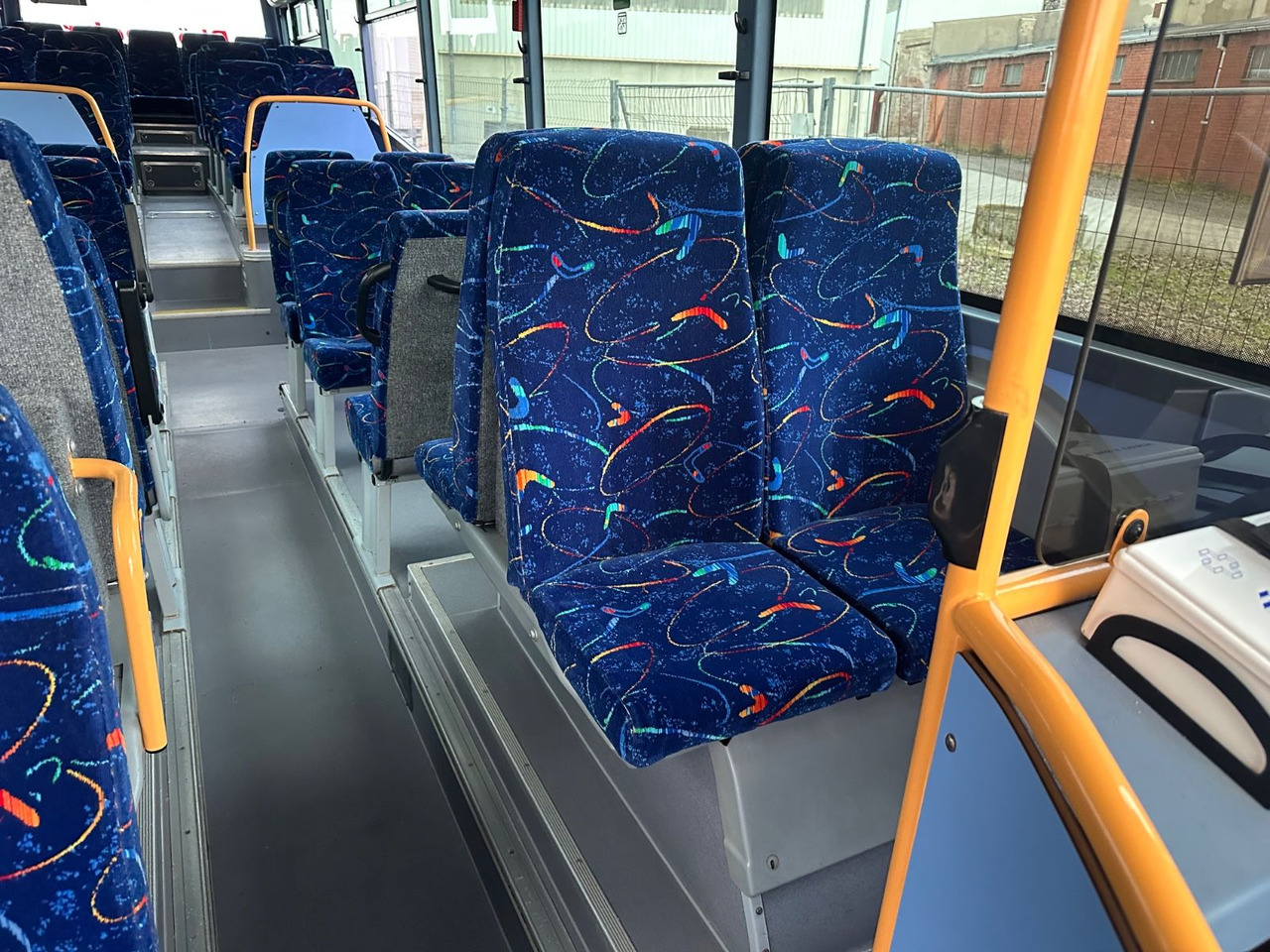 Iveco Irisbus Crossway LE SFR 152 DE*100 km/h*Schalt Iveco Irisbus Crossway LE SFR 152 DE*100 km/h*Schalt - Autobús urbano: foto 4 Iveco Irisbus Crossway LE SFR 152 DE*100 km/h*Schalt Iveco Irisbus Crossway LE SFR 152 DE*100 km/h*Schalt - Autobús urbano: foto 4