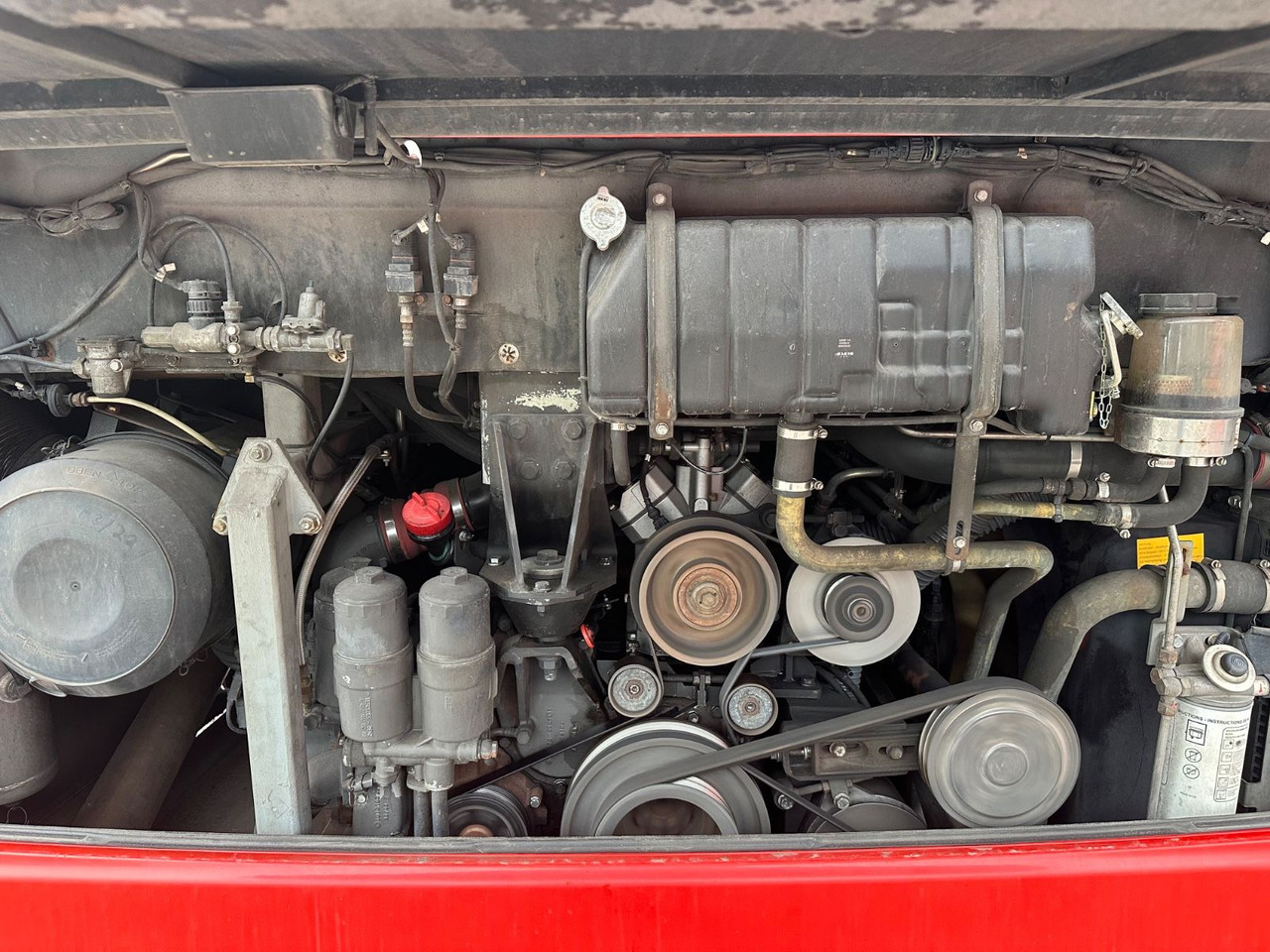 Mercedes-Benz O550 Integro (58 Sitze*Klima) - Autobús suburbano: foto 4 Mercedes-Benz O550 Integro (58 Sitze*Klima) - Autobús suburbano: foto 4