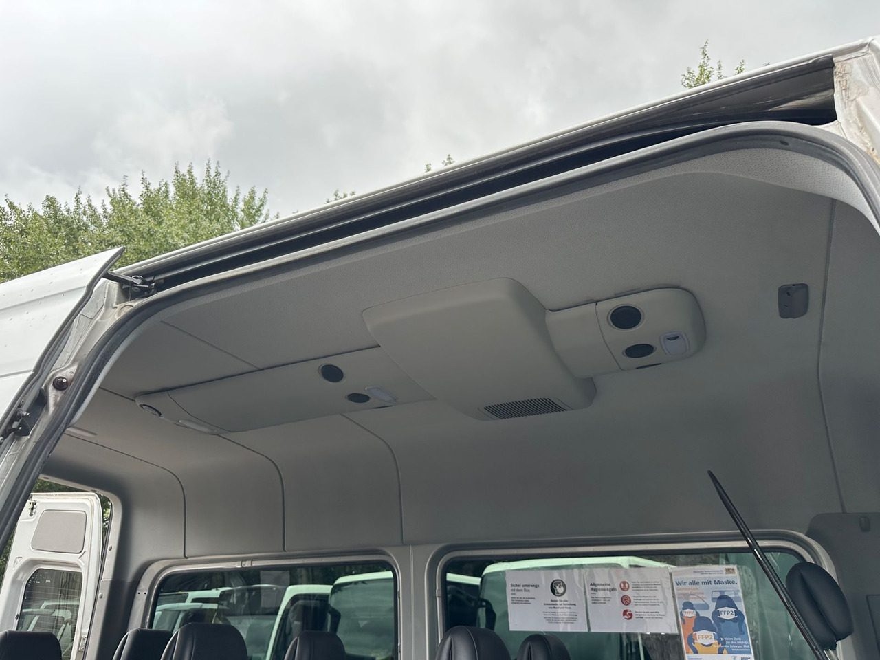 Mercedes-Benz Sprinter 316 CDi (DE*Klima*3,5t) - Minibús, Furgoneta de pasajeros: foto 4 Mercedes-Benz Sprinter 316 CDi (DE*Klima*3,5t) - Minibús, Furgoneta de pasajeros: foto 4