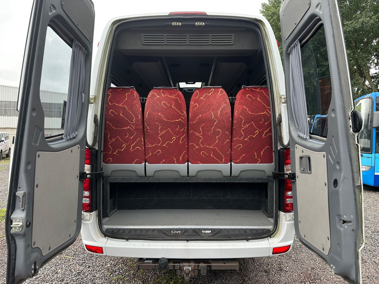 Mercedes-Benz Sprinter 516 CDi (24 Sitze*DE*AC*Reise) - Minibús, Furgoneta de pasajeros: foto 3 Mercedes-Benz Sprinter 516 CDi (24 Sitze*DE*AC*Reise) - Minibús, Furgoneta de pasajeros: foto 3