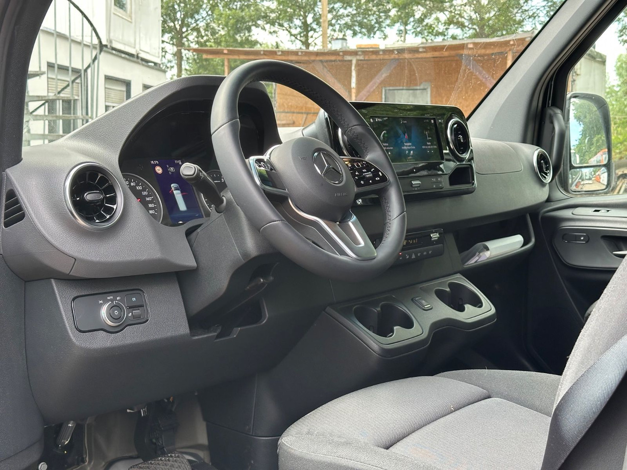 Mercedes-Benz Sprinter 519 CDi 4x4 H+L 360° Cam.*Navi*253.4 Km - Minibús, Furgoneta de pasajeros: foto 4 Mercedes-Benz Sprinter 519 CDi 4x4 H+L 360° Cam.*Navi*253.4 Km - Minibús, Furgoneta de pasajeros: foto 4