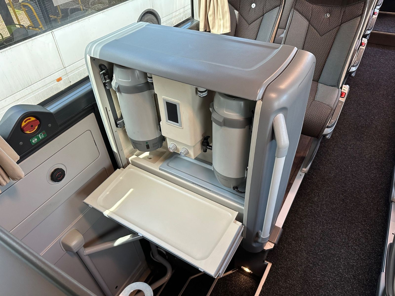 Autocar Mercedes-Benz Tourismo E 15 RHD (wenig Km*TOP*DE): foto 21 Autocar Mercedes-Benz Tourismo E 15 RHD (wenig Km*TOP*DE): foto 21