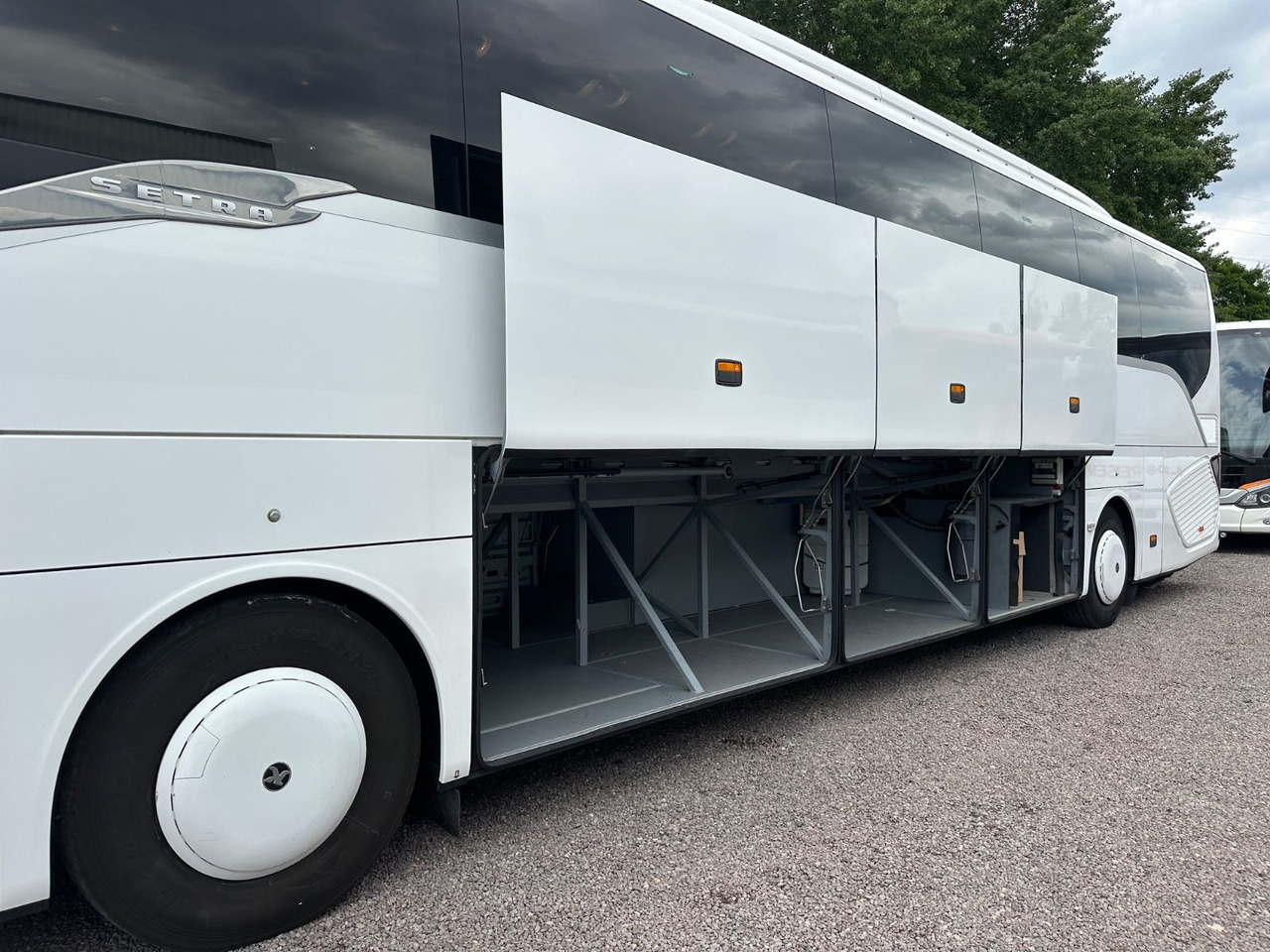 Setra S 516 HD/2A  (54 Sitze*DE-Bus) - Autocar: foto 4 Setra S 516 HD/2A  (54 Sitze*DE-Bus) - Autocar: foto 4