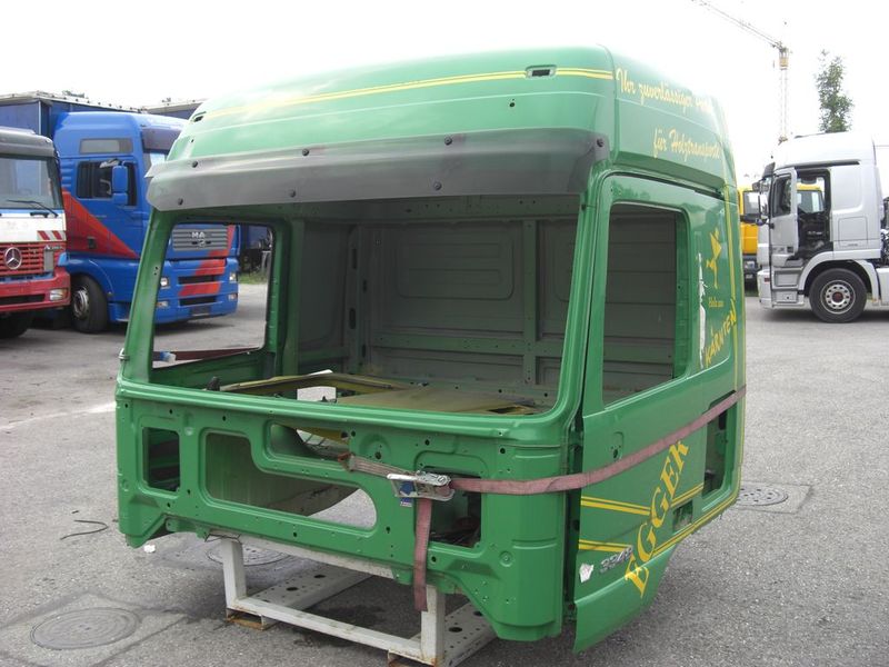 MERCEDES BENZ Actros MP2 Rohbau/Beschaedigt - Cabina: foto 1 MERCEDES BENZ Actros MP2 Rohbau/Beschaedigt - Cabina: foto 1